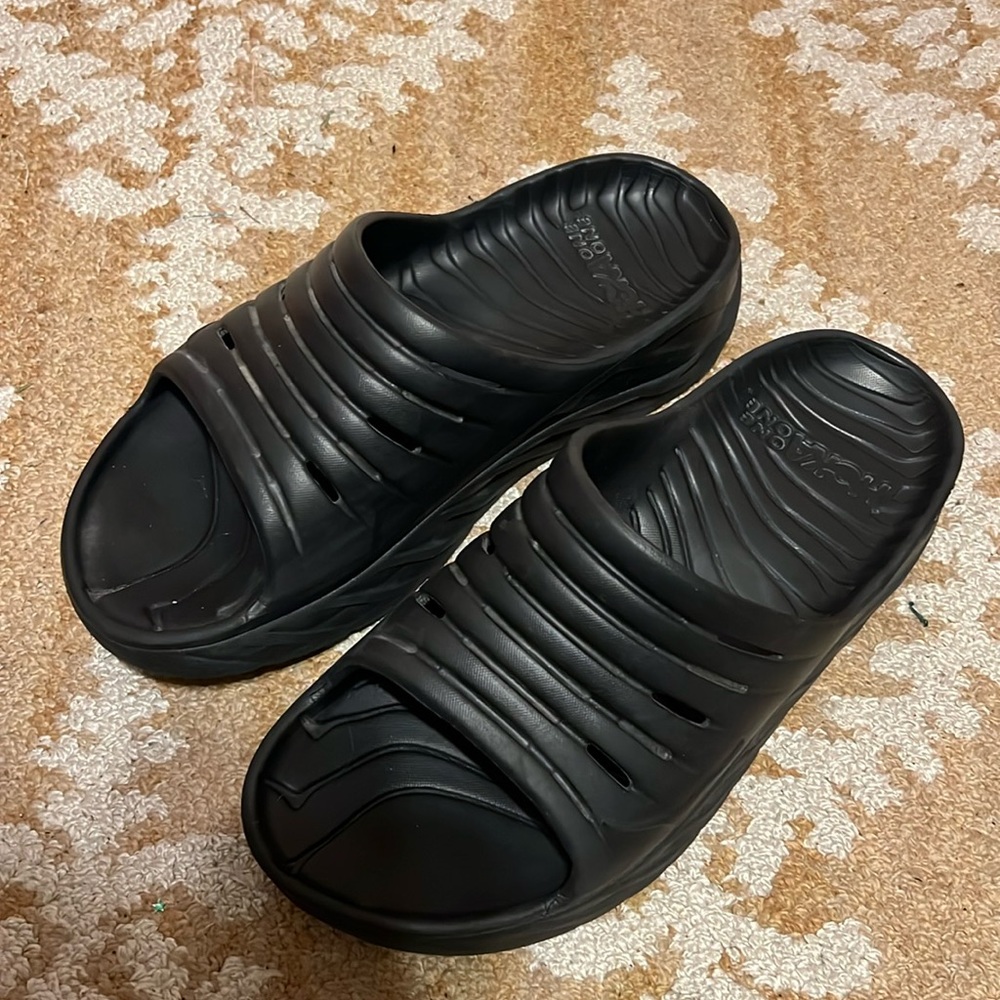 Hoka Ora Recovery Slides